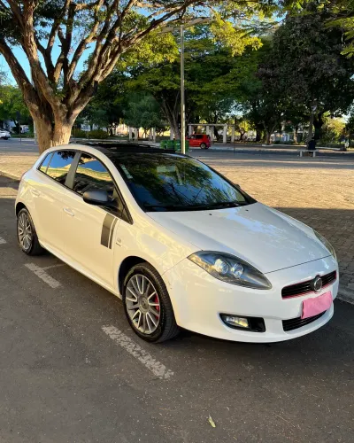 Fiat Bravo Sporting 1.8 Dualogic Flex 16V 5P 2013