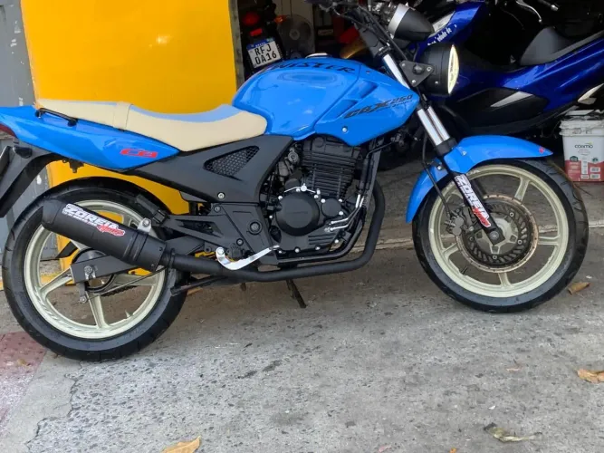Moto CB Twister 250