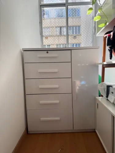 Cômoda para doação