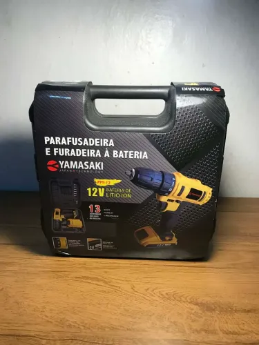 Parafusadeira 12V Nova