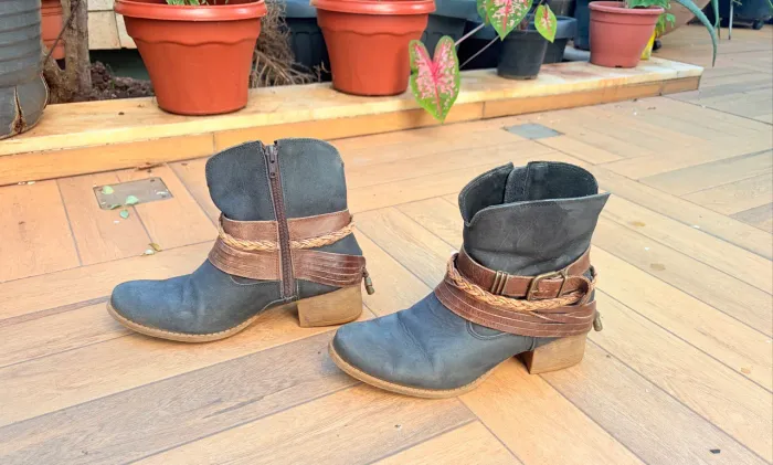 Bota de couro azul