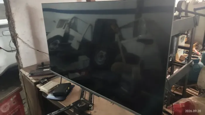Televisão TCL 50 polegadas 4k com defeito liga apenas com áudio sem imagem