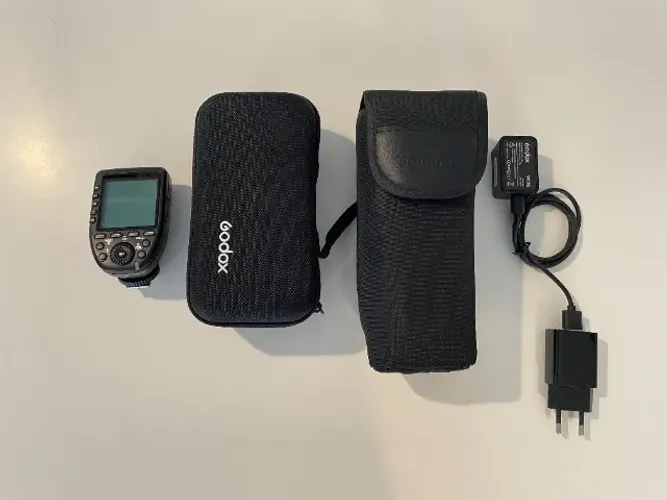 Flash Godox V1-F + kit Godox Ak-r1 + Rádio Flash Xpro (usados)