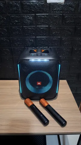 JBL Partybox Encore 2 com 02 Microfones