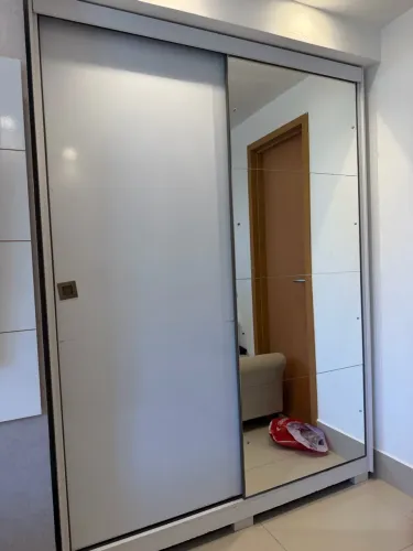 VENDO GUARDA ROUPA POUCP USADO