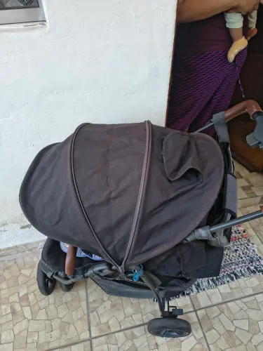 Carrinho de bebê, bebe conforto e andador de bebê