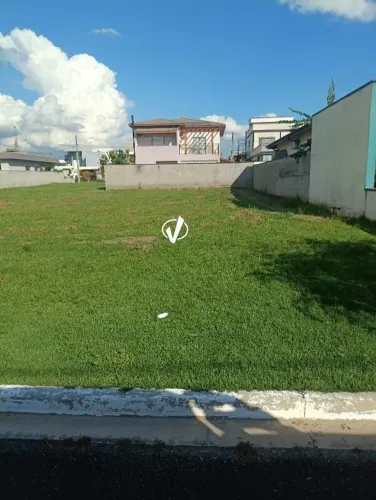 Lote à venda no Condomínio Reserva do Bonsucesso