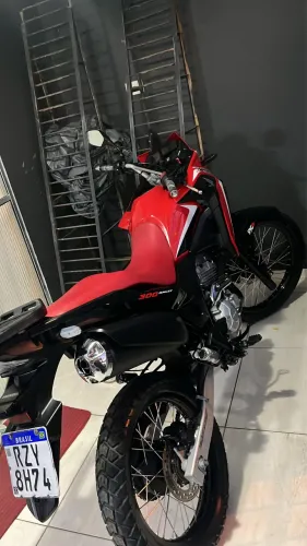 Vende-se uma XRE 300 RALLY 2023