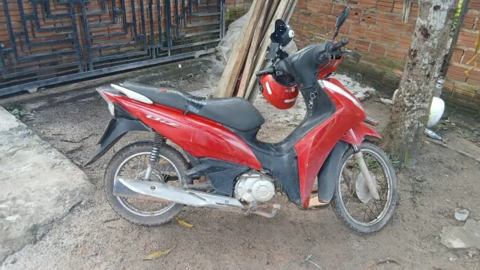 Vendo avista 9mil WhatsApp *