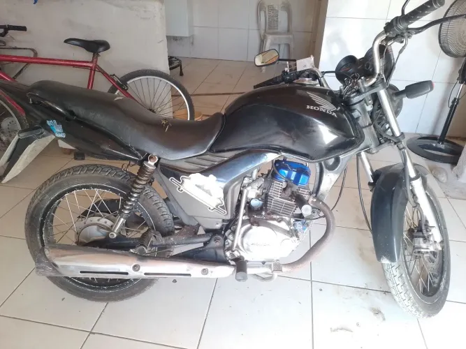 Fan 125 em ótimo estado no ponto de tranferir