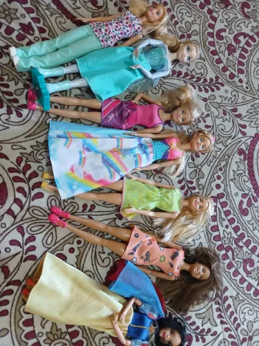 Bonecas Barbie