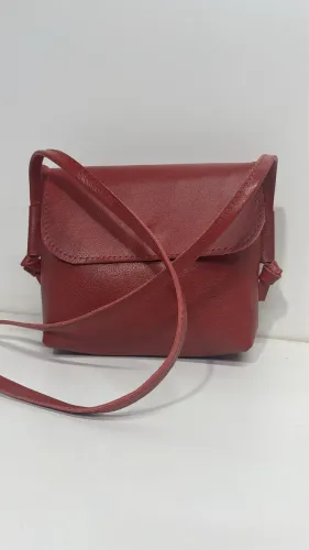 Bolsas em couro legítimo 