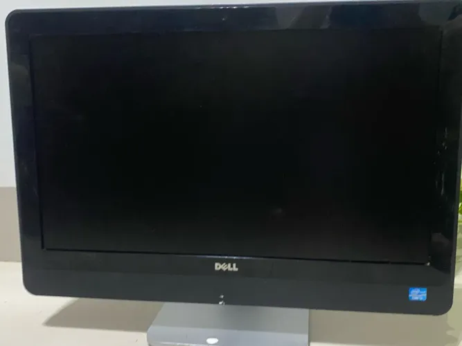 Computador Dell Inspiron One 2330. Não sei se está funcionando