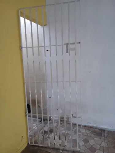 Vendo portão de grade