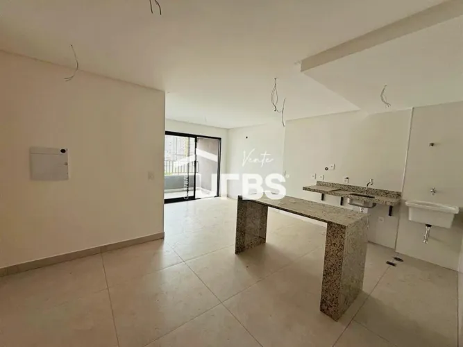 15W22 Contemporary Living