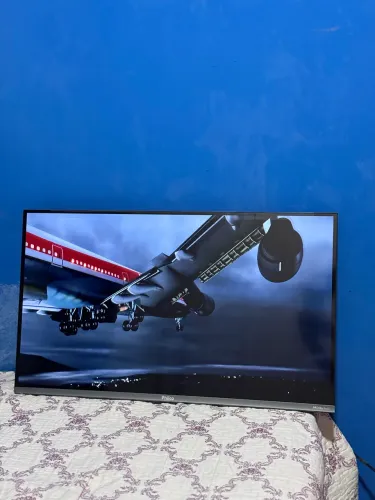 Televisão Philco Smart 32? - Em perfeito estado | Acompanha controle e cabo
