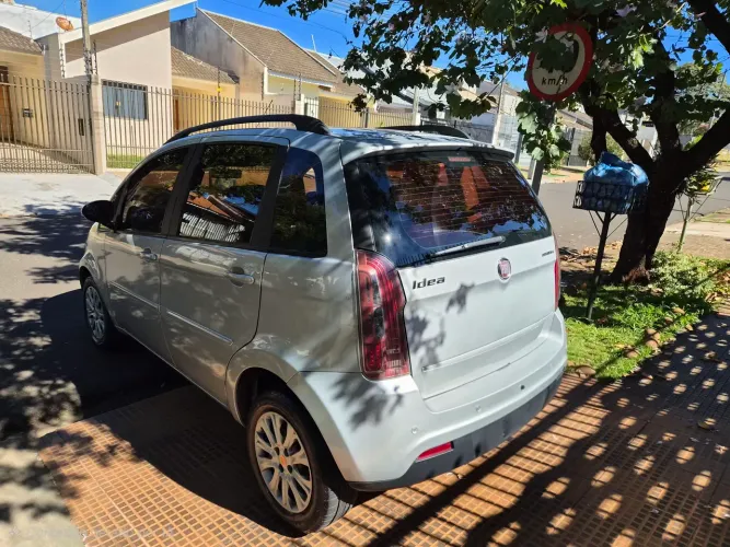 Fiat Idea Attractive 1.4 Fire Flex 8V 5P 2012