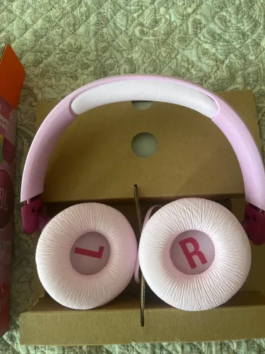 Fone de ouvido infantil JBL rosa