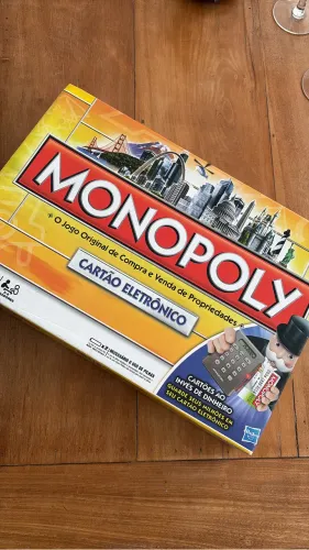Jogo de Tabuleiro Monopoly com Cartão 