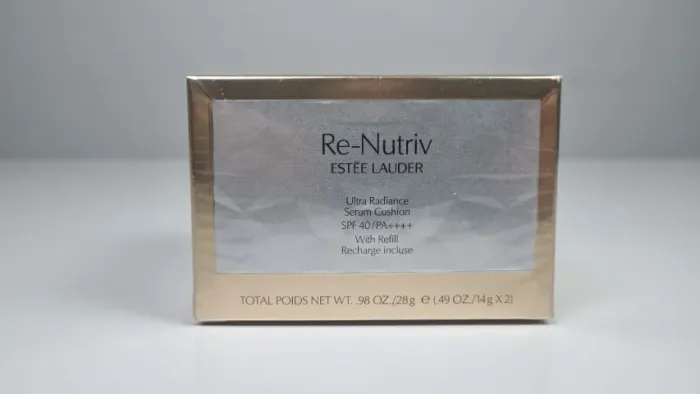 Base Facial de luxo que maquiagem e tratamento facial. Proporciona cobertura natural