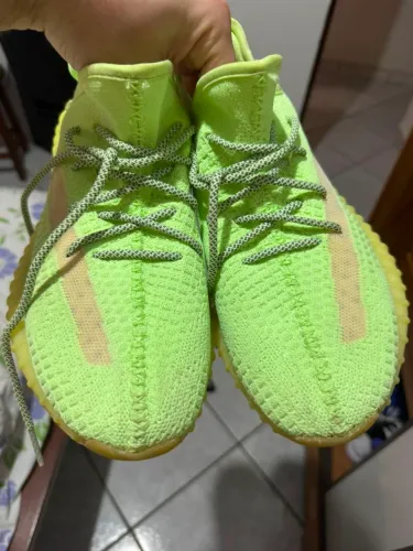 Adidas Yeezy Boost 350 v2 glow (réplica)