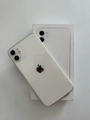 iPhone 11 64Gb Branco