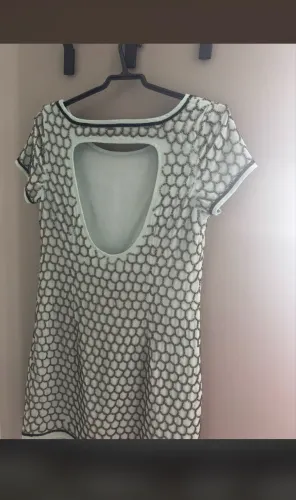 * Vestido Ellus bordado com pedrarias Tam P