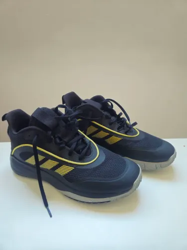 Tênis de Basquete Adidas Own The Game 3.0 tam. 41