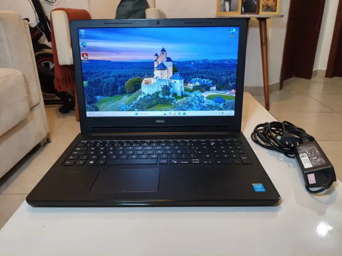 Notebook Dell Intel i5 5gen, 8GB RAM, SSD 240GB e HD 500GB, Tela de 15" HD