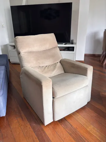 POLTRONA RECLINÁVEL