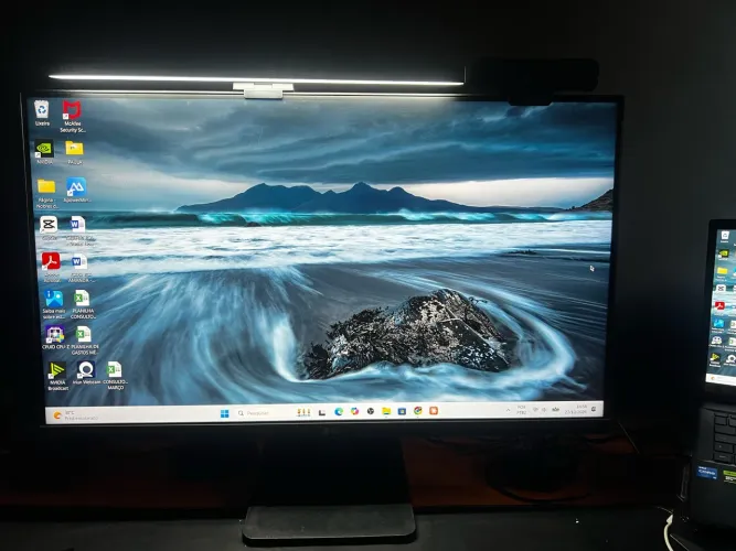 Monitor de 27 polegadas R$800