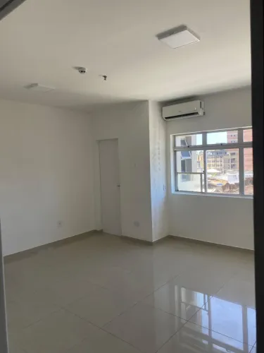 ALUGA-SE SALA COMERCIAL NO CENTRO DE MACEIÓ