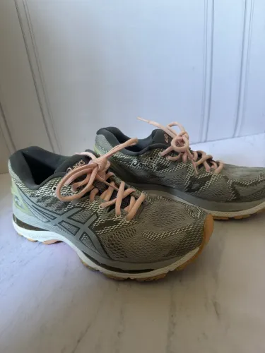 Tênis Nimbus Asics