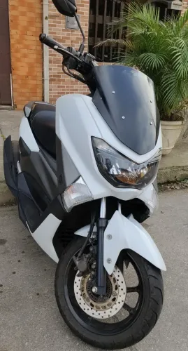 Nmax 160, branca, 2019