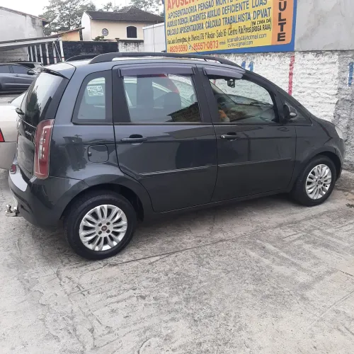 Fiat Idea Attractive 1.4 Fire Flex 8V 5P 2011