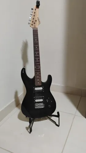 Guitarra Elétrica Waldman + Suporte ? R$ 650