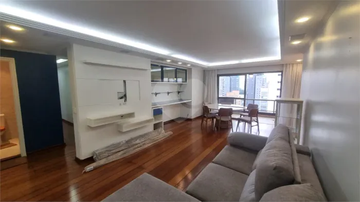 Apartamento com 3 quartos à venda em Indianópolis - SP