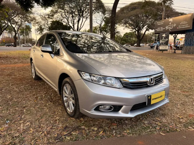 Honda Civic Sedan LXR 2.0 Flexone 16V Aut. 4P 2014