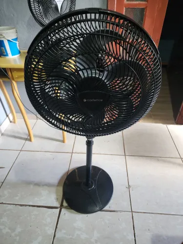Ventilador cadence de pé 220Volts
