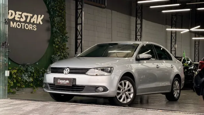 Volkswagen Jetta Comfortline 2.0 T.flex 8V 4P Tipt. 2014