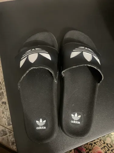 Chinelo slide adidas 1 linha! Nunca foi usado