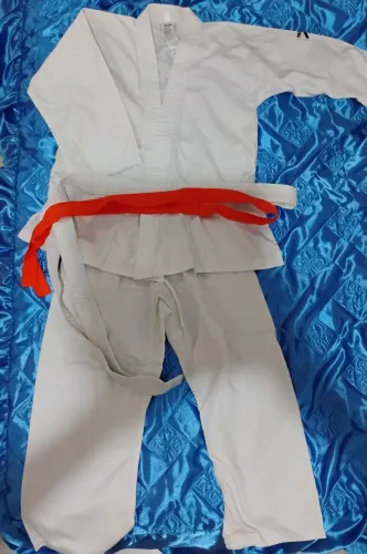 Roupa karatê tamanho 8 menino