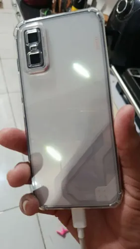 Vendo infinix gt 30 pro 5G NFC 256gb 12+12 de ram 1900 caixa e nota