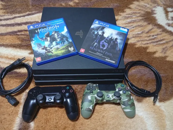 PS4 PRO 1Tera + Jogos + 2 controles