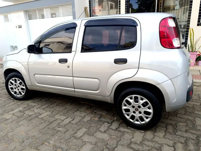 Fiat Uno Vivace Celeb. 1.0 EVO F.flex 8V 5P 2014
