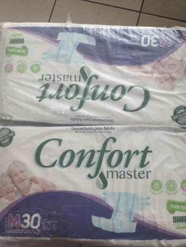 4 Pacotes Fraldas geriátricas Confort master M 