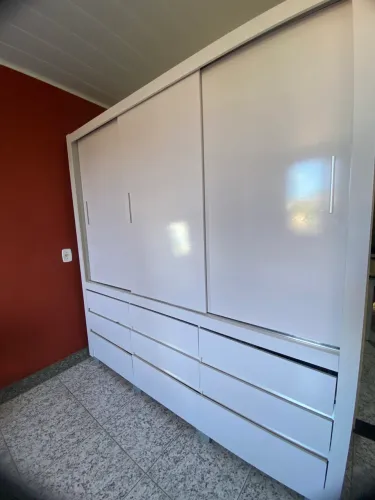 Guarda-Roupa Branco Premium 2m x 2m 