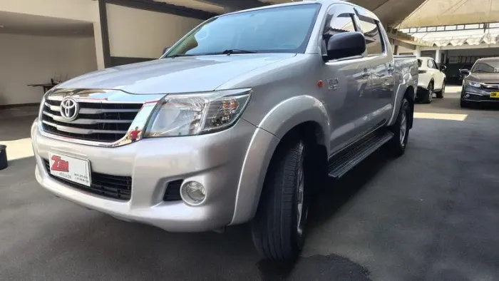 Toyota Hilux CD SR 4X2 2.7 16v/2.7 Flex Aut. 2012
