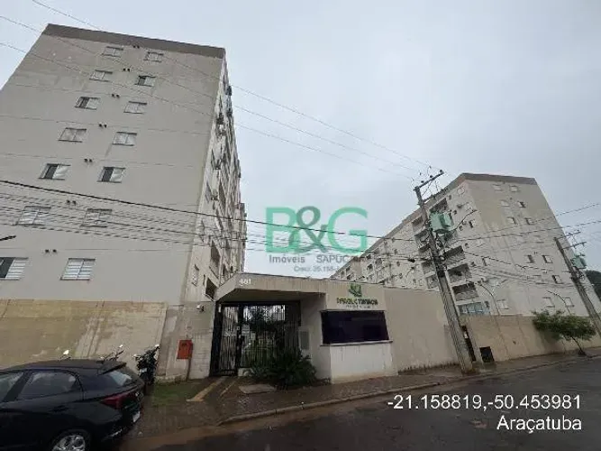 Apartamento com 2 dormitórios à venda, 53 m² por R$ 107.852,22 - Petit-Trianon - Araçatuba