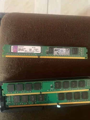 Memoria ram 2x8gb - 1x4gb
